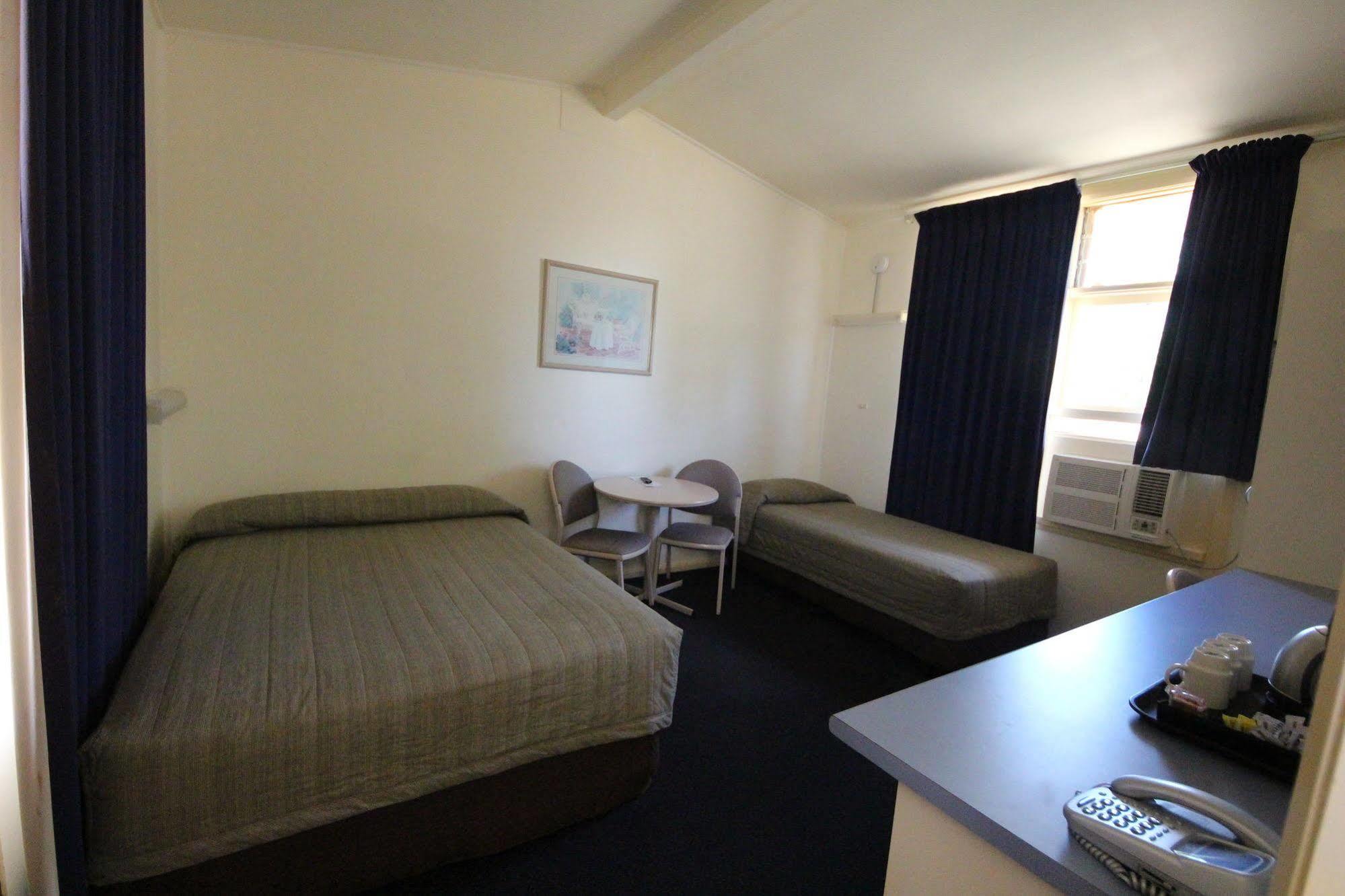 Coolabah Motel Walgett Eksteriør billede